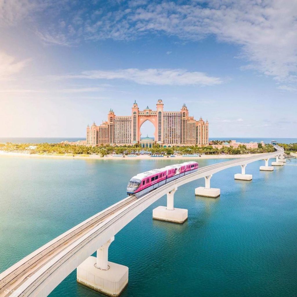 Palm Monorail: Gateway to Atlantis
